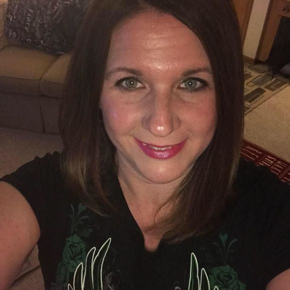 Meet your Posher, Kim - Picture 1 of 1